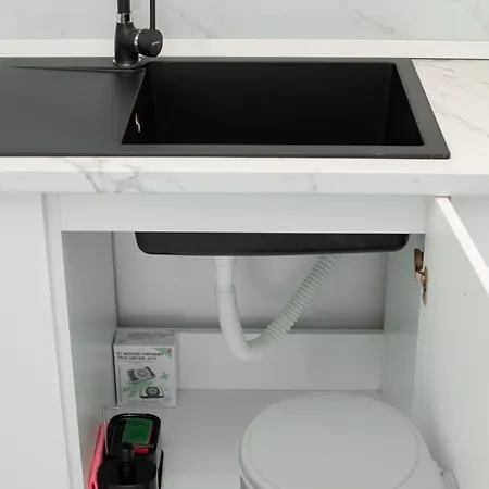 View 1-bedroom With Balcony Near Pipera Metro * Bukurešť