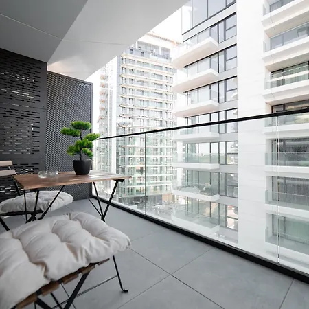 View 1-bedroom With Balcony Near Pipera Metro * Bukurešť