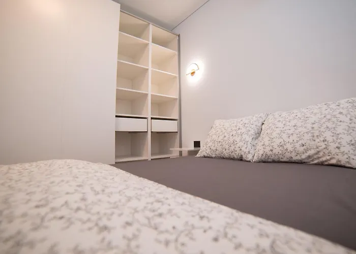 One-bedroom With Sofa Bed And Balcony Near Pipera Metro