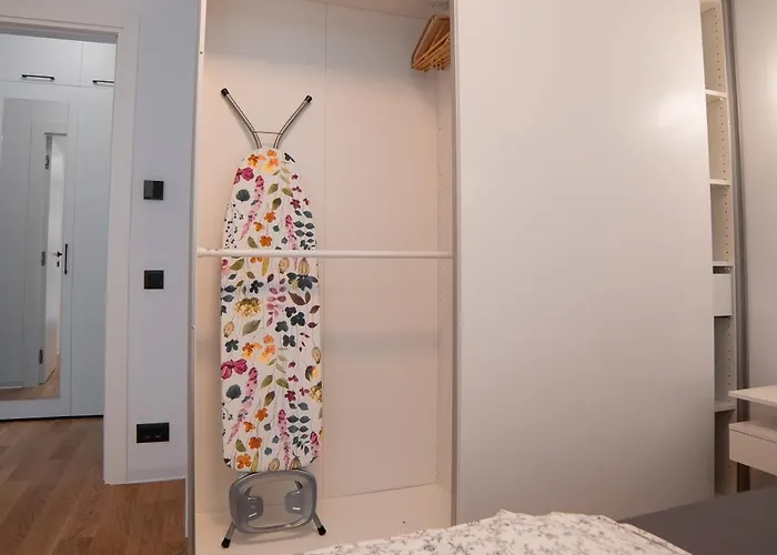 One-bedroom With Sofa Bed And Balcony Near Pipera Metro Apartment