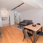 شقة One-bedroom With Sofa Bed And Balcony Near Pipera Metro *