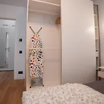 One-bedroom With Sofa Bed And Balcony Near Pipera Metro شقة