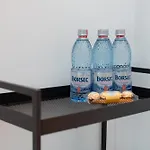One-bedroom With Sofa Bed And Balcony Near Pipera Metro شقة بوخارست