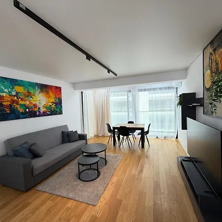 One-bedroom With Sofa Bed And Balcony Near Pipera Metro * 布加勒斯特