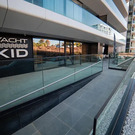 Apartment One-bedroom With Sofa Bed And Balcony Near Pipera Metro Bucharest