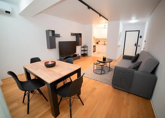 One-bedroom With Sofa Bed And Balcony Near Pipera Metro Appartamento Bucarest